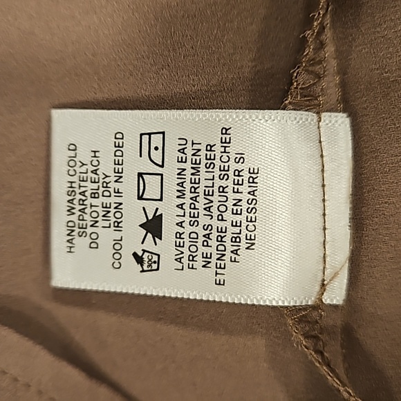 💕PLEIONE💕 Sleeveless Blouse with Pleating Detail ~ Taupe Small - Picture 8 of 8